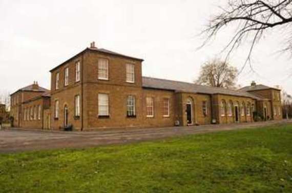 1 bedroom Flat to re...